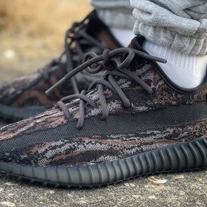 Adidas Yeezy Boost 350 V2 - Black and Brown